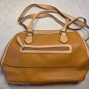 Giani Berini Brown/Tan Crossbody Bag Shoulder Purse Pocketbook NWOT